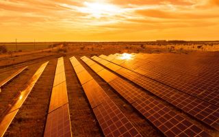 Світові інвестиції у відновлювану енергетику вперше перевищили витрати на викопне паливо